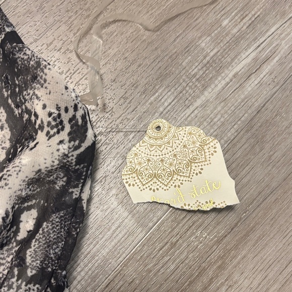 Altar'd State Elegant White Dress. NWT. New with tags!! - Picture 4 of 5